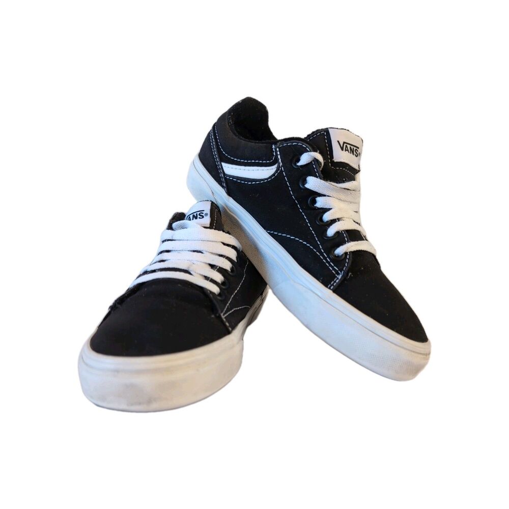 Vans Black & White Low Top Skate Shoes Sneakers Size 6.5